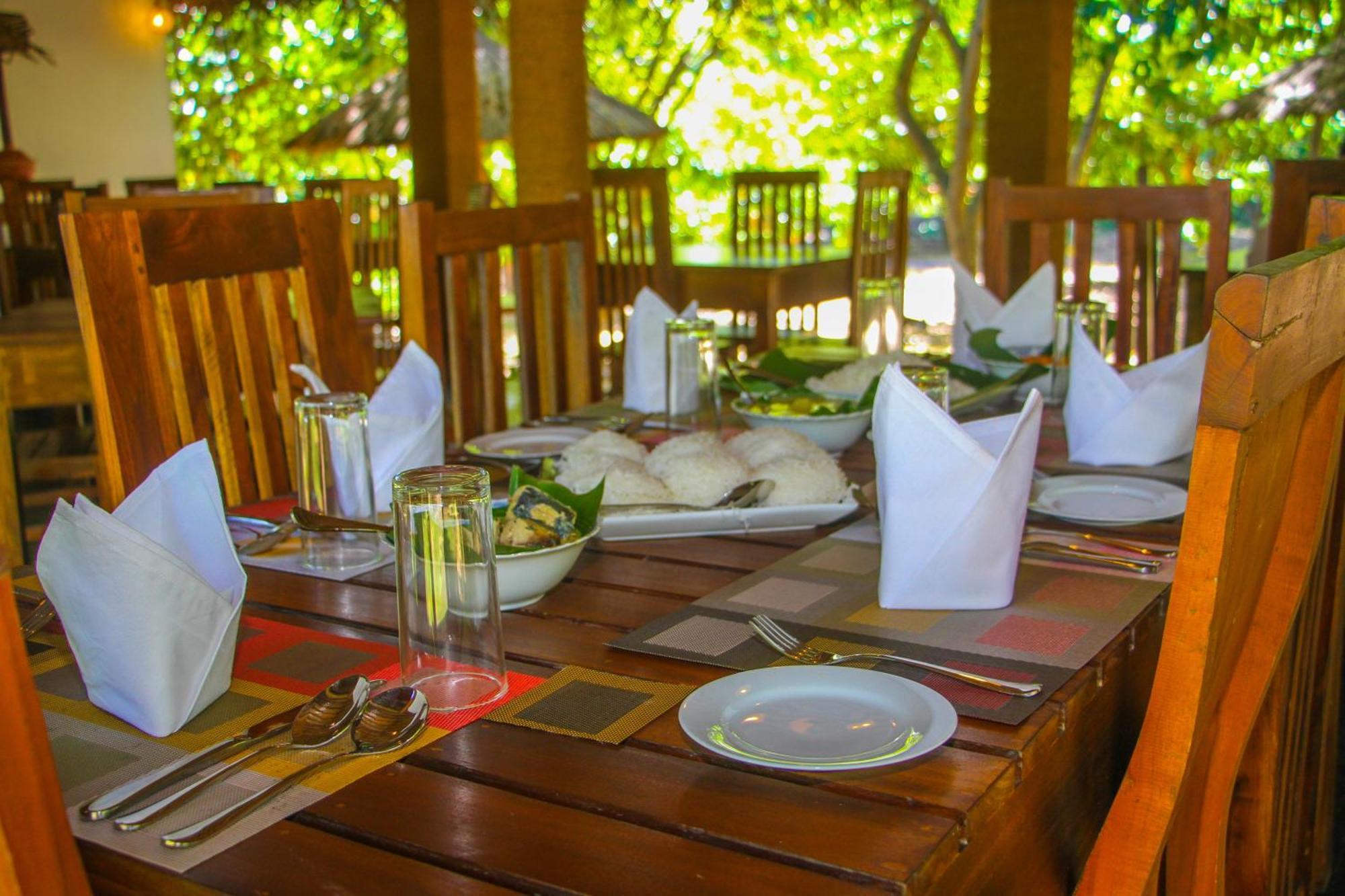 Ceylon Amigos Eco Resort Sigiriya Ngoại thất bức ảnh